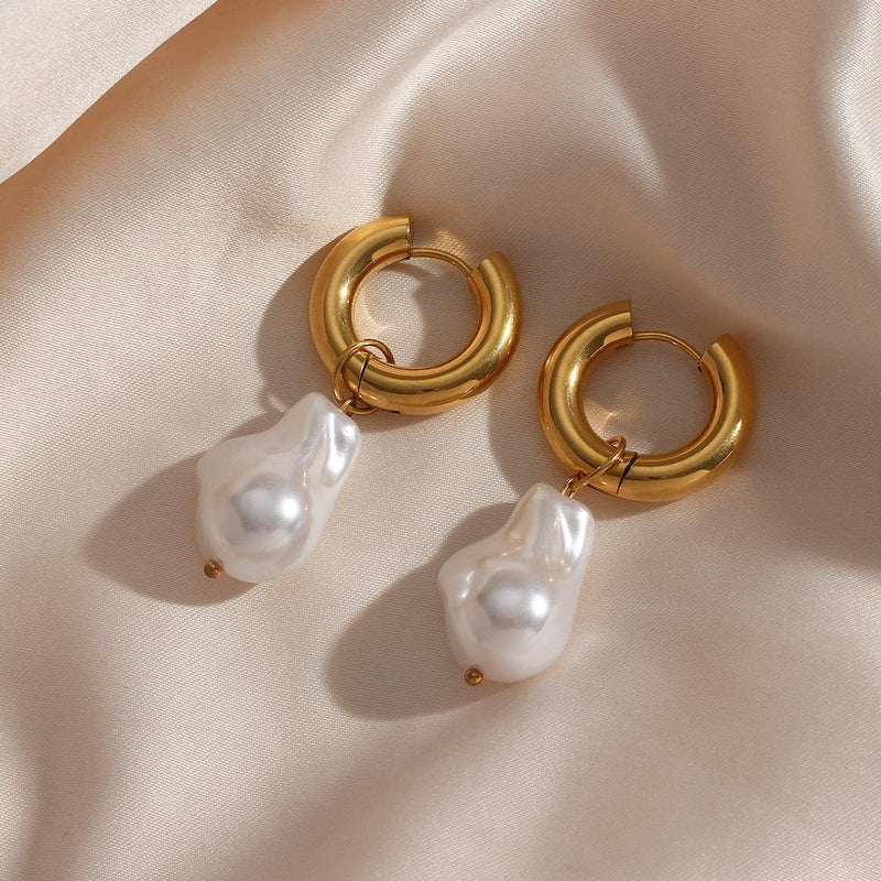 Synthetic Pearl Water Drop Earrings